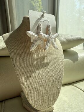 Amour Starfish Woven Statement Earrings - White